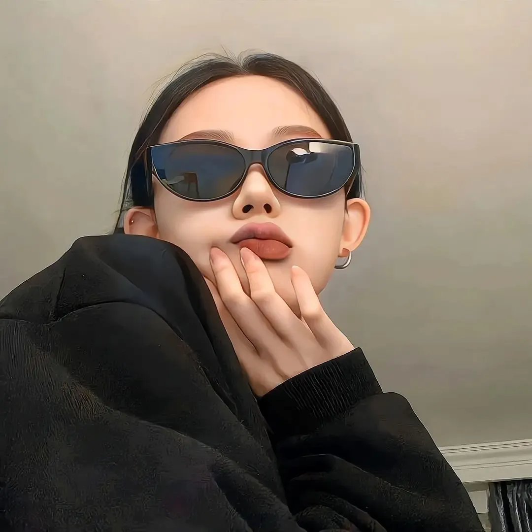 那夜凌晨，我坐上了旺角开往大埔的红VAN